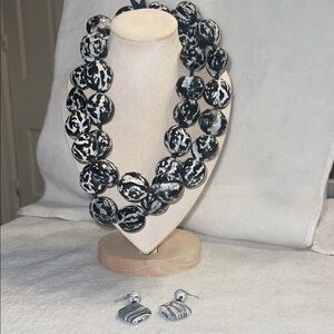 Black and White Kukui nut Necklace and Earring Set